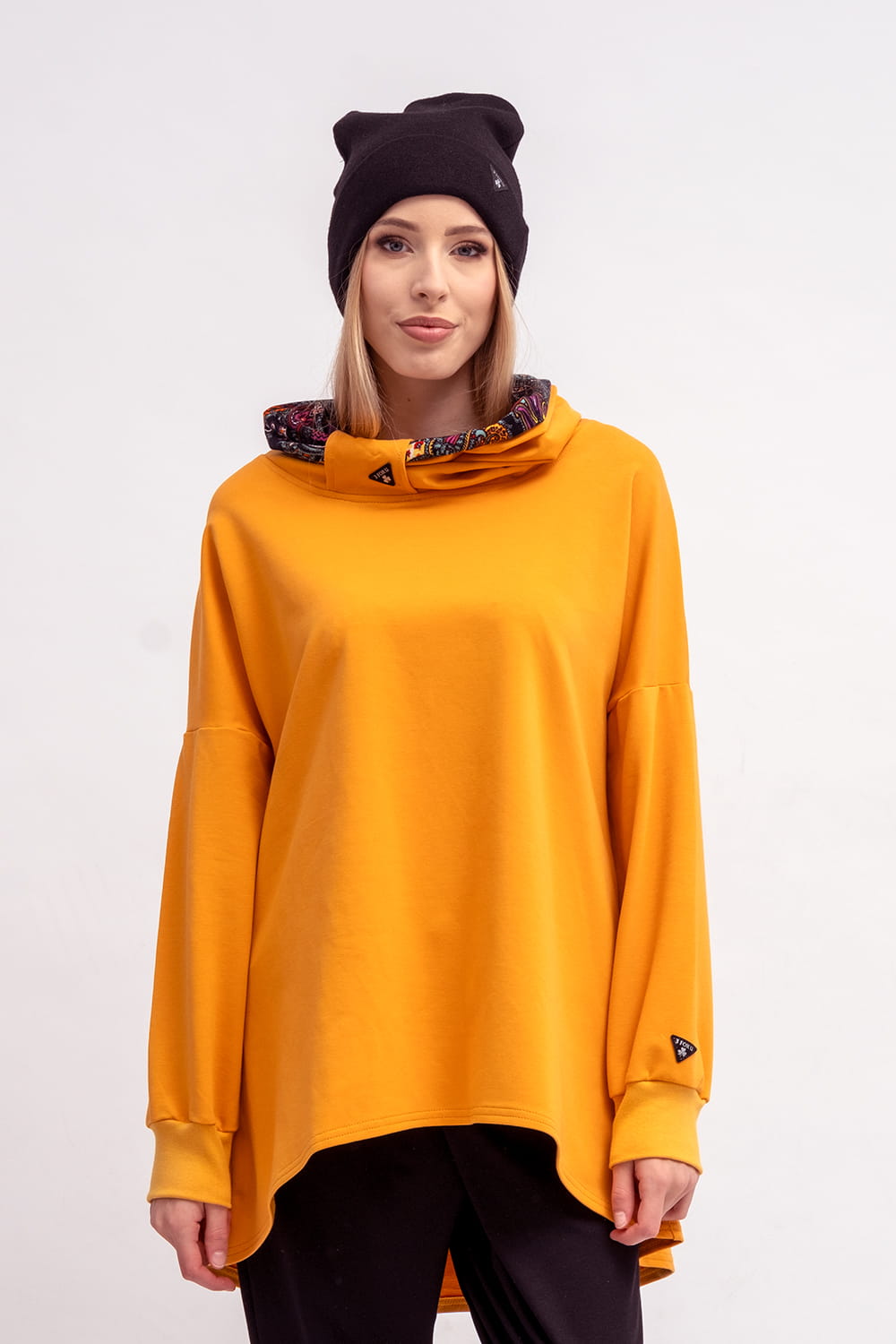 BLUZA ASYMETRYCZNA ,,RAVEL'' MUSZTARDOWA