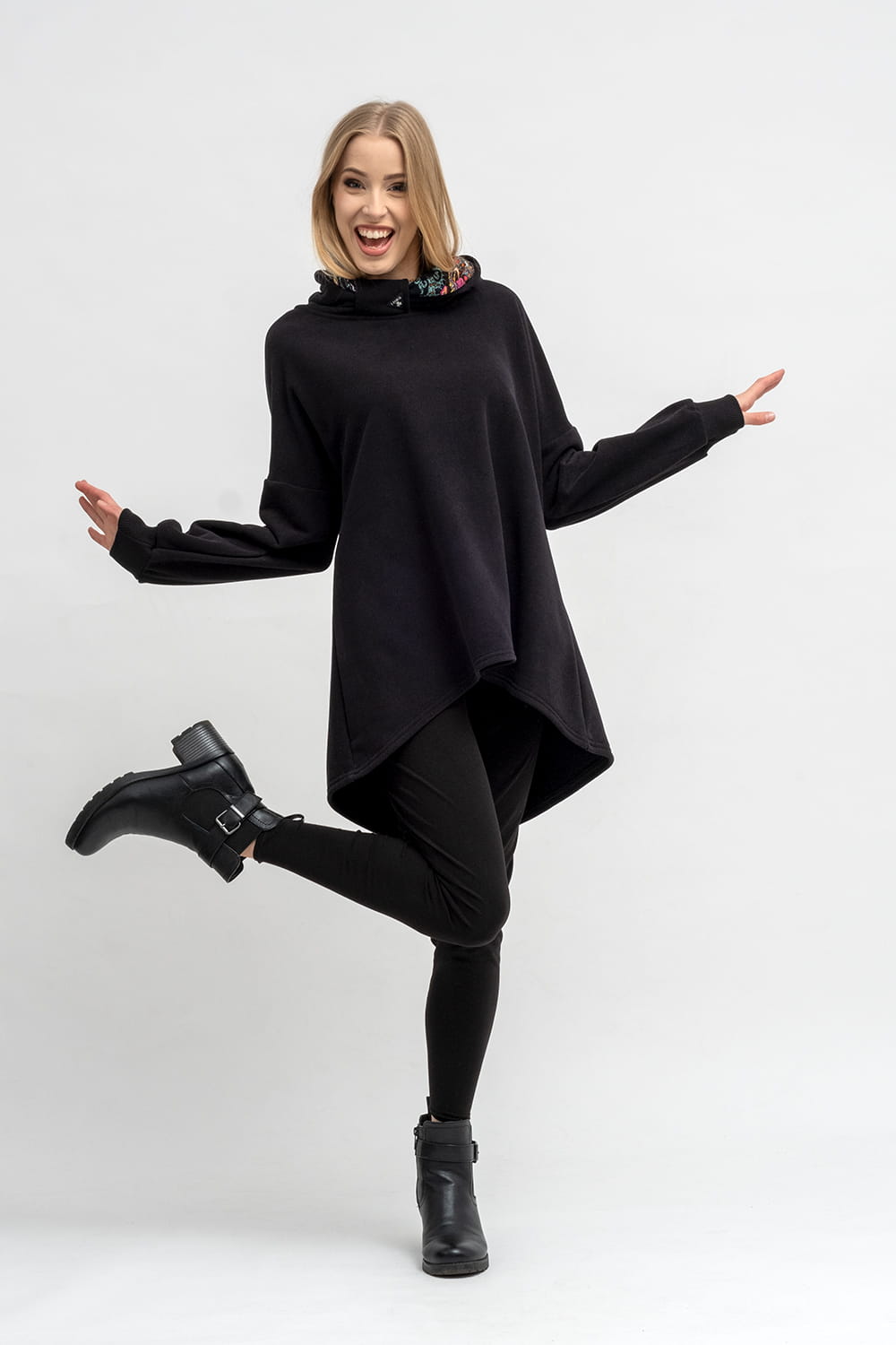 BLUZA ASYMETRYCZNA ,,RAVEL'' CZARNA+WZÓR KOLORY JESIENI