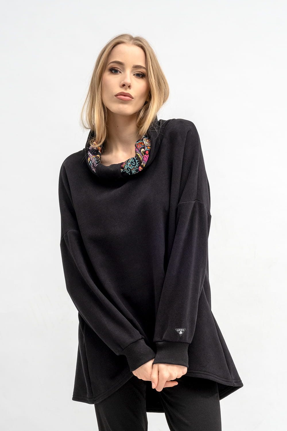 BLUZA ASYMETRYCZNA ,,RAVEL'' CZARNA+WZÓR KOLORY JESIENI