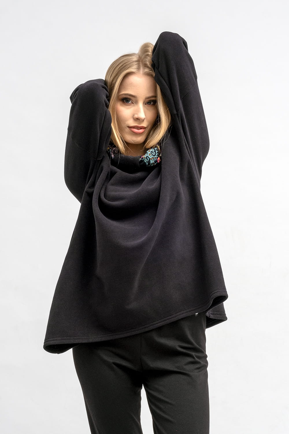 BLUZA ASYMETRYCZNA ,,RAVEL'' CZARNA+WZÓR KOLORY JESIENI