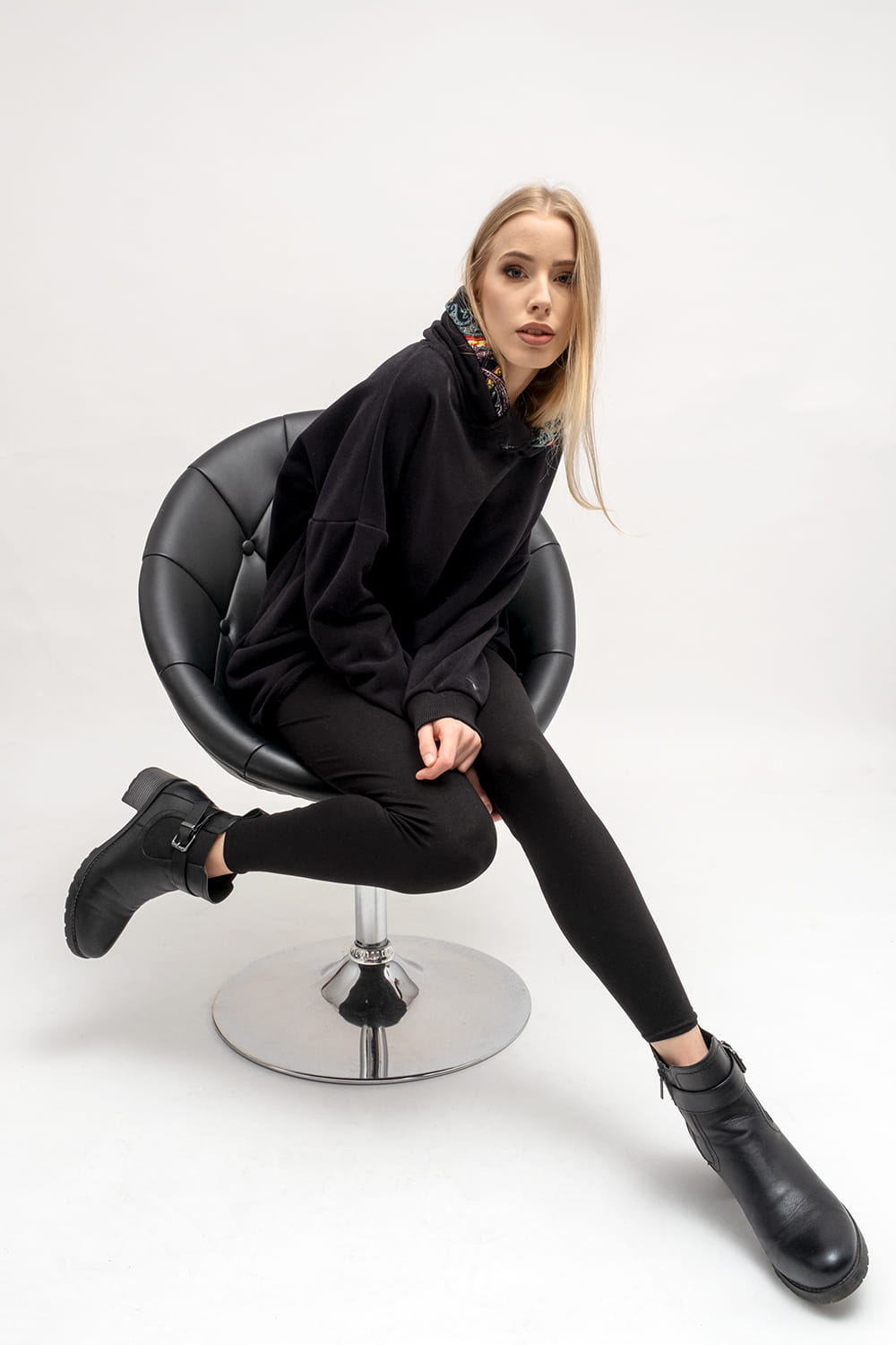 BLUZA ASYMETRYCZNA ,,RAVEL'' CZARNA+WZÓR KOLORY JESIENI