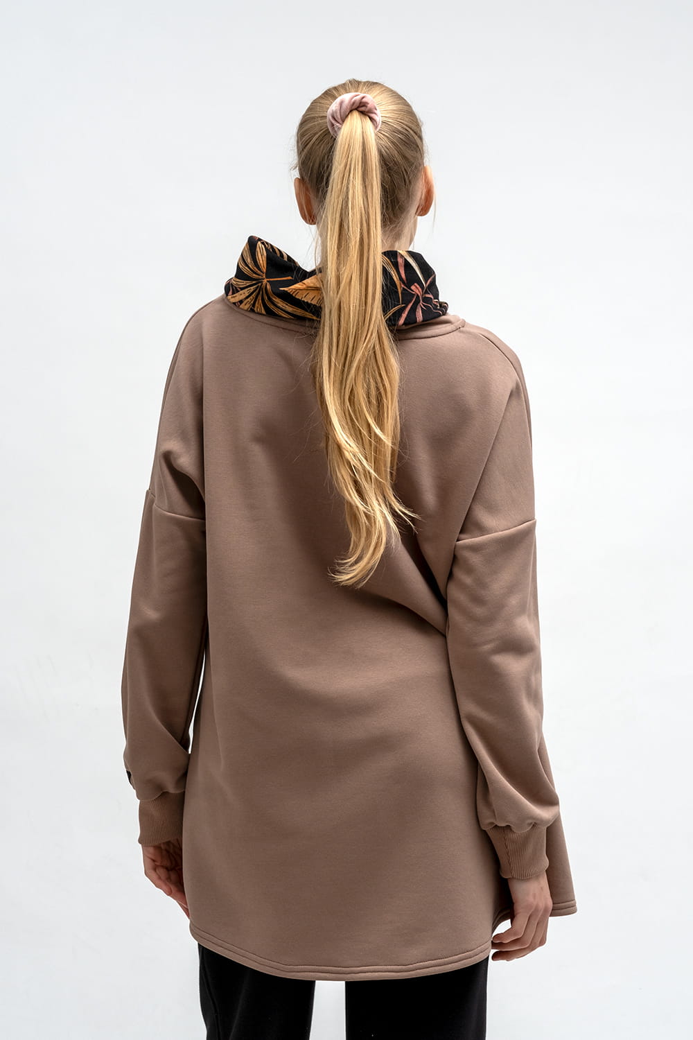 BLUZA ASYMETRYCZNA ,,RAVEL'' BEŻ+WZÓR liście