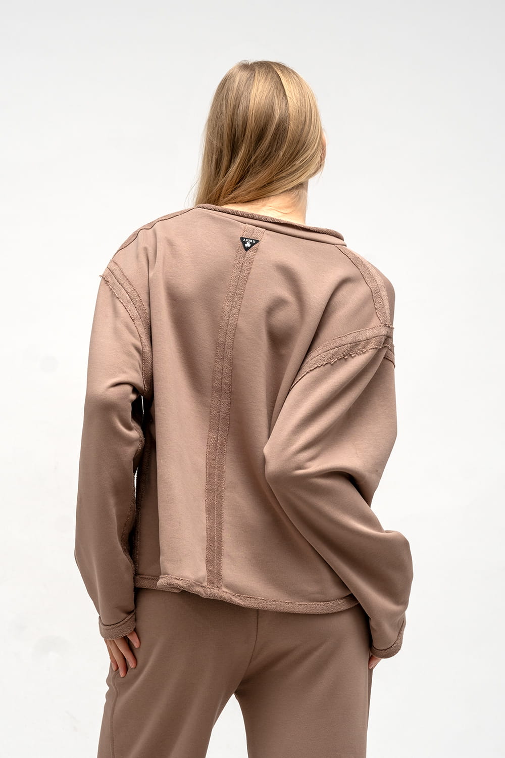 BLUZA CROP ,,CINDI '' BEŻOWA