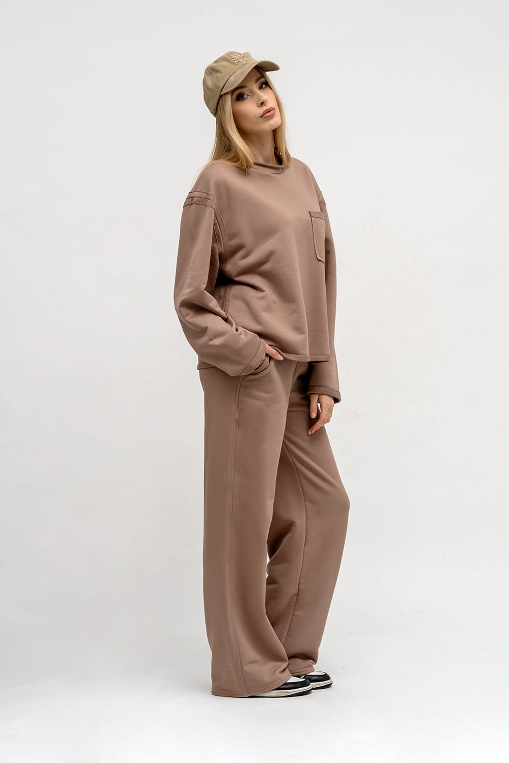 DRES DAMSKI ,,CINDI'' BEŻOWY