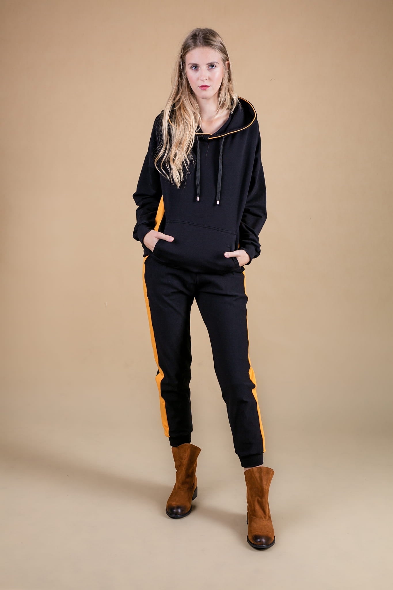 DRES DAMSKI CZARNY Z WSTAWKĄ ŻÓŁTA-ELEGANT SPORT