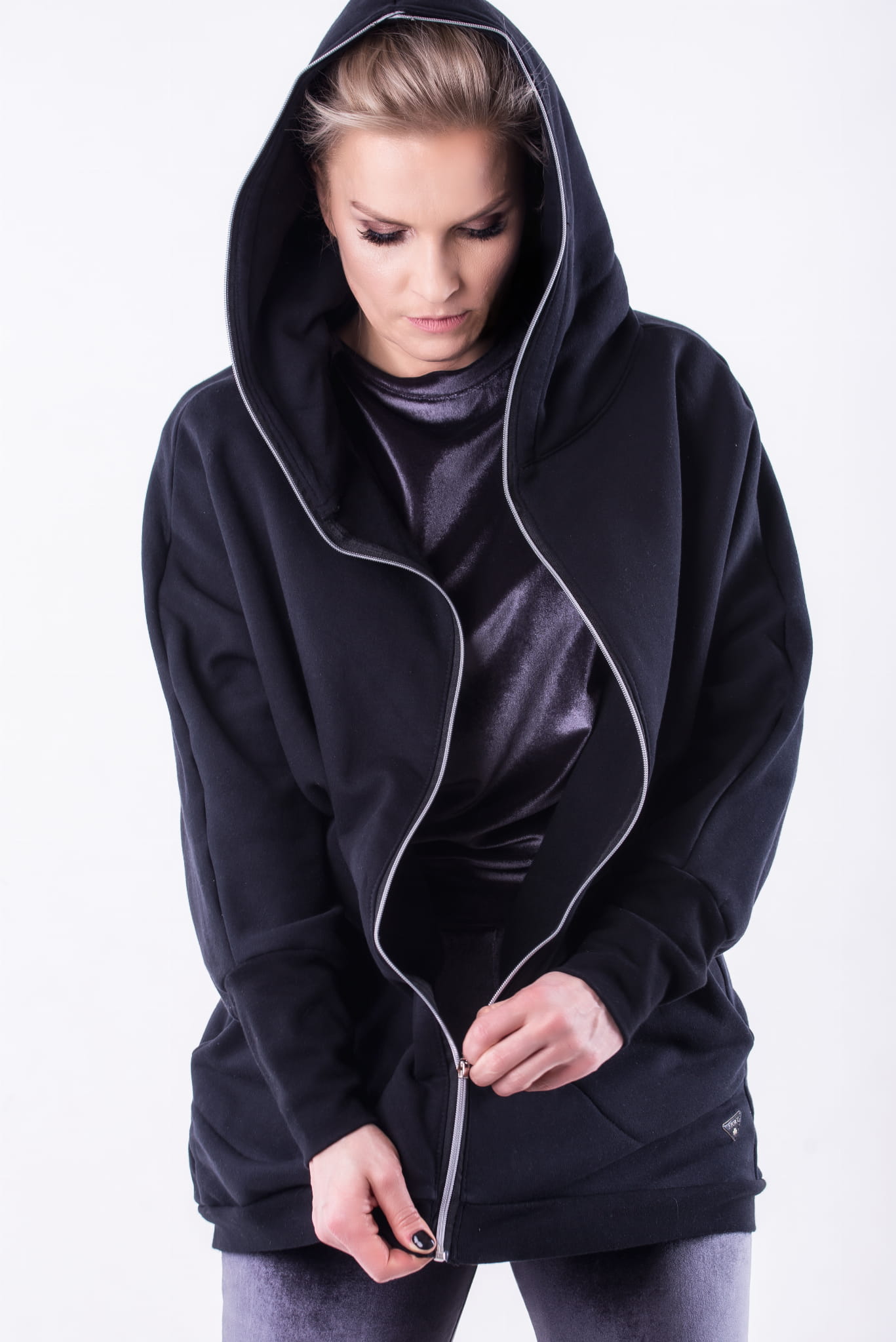 BLUZA NIETOPERZ NA ZAMEK CZARNA