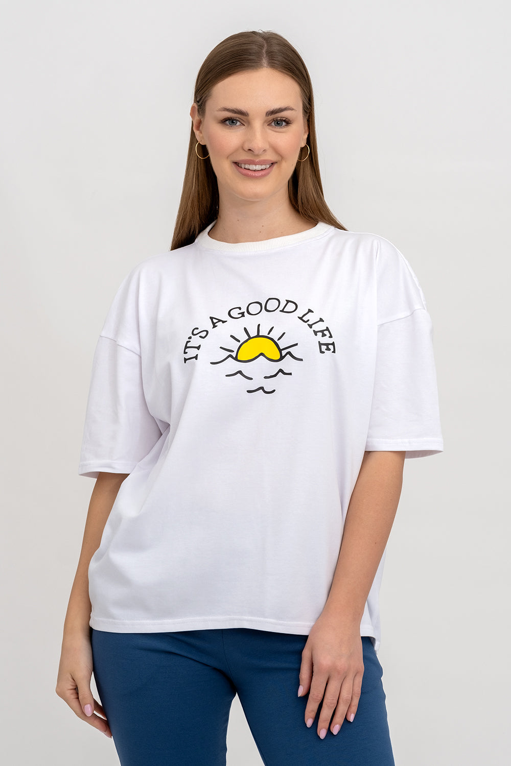T-SHIRT DAMSKI Z NADRUKIEM ,, IT`S A GOOD LIFE" BIAŁA