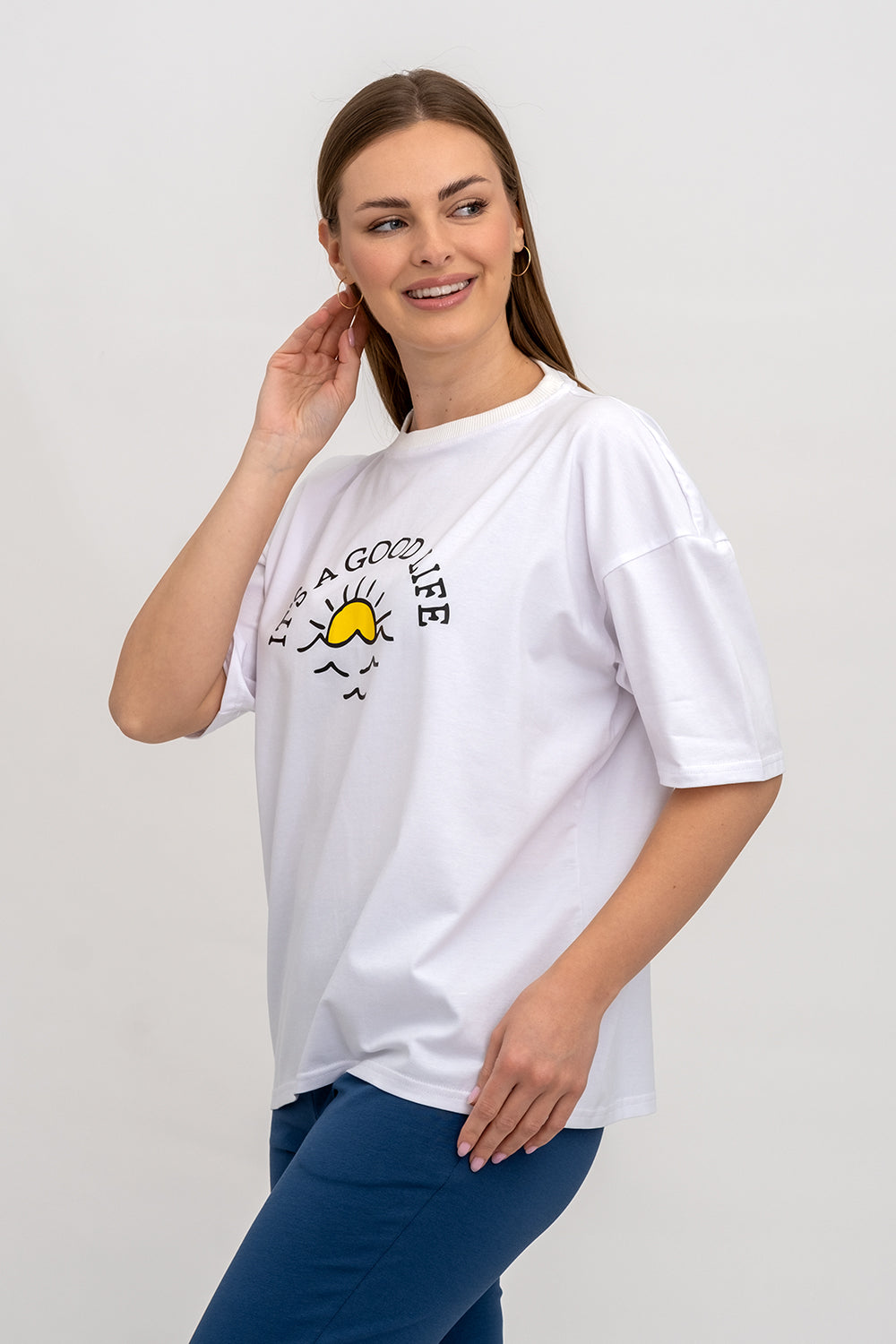 T-SHIRT DAMSKI Z NADRUKIEM ,, IT`S A GOOD LIFE" BIAŁA