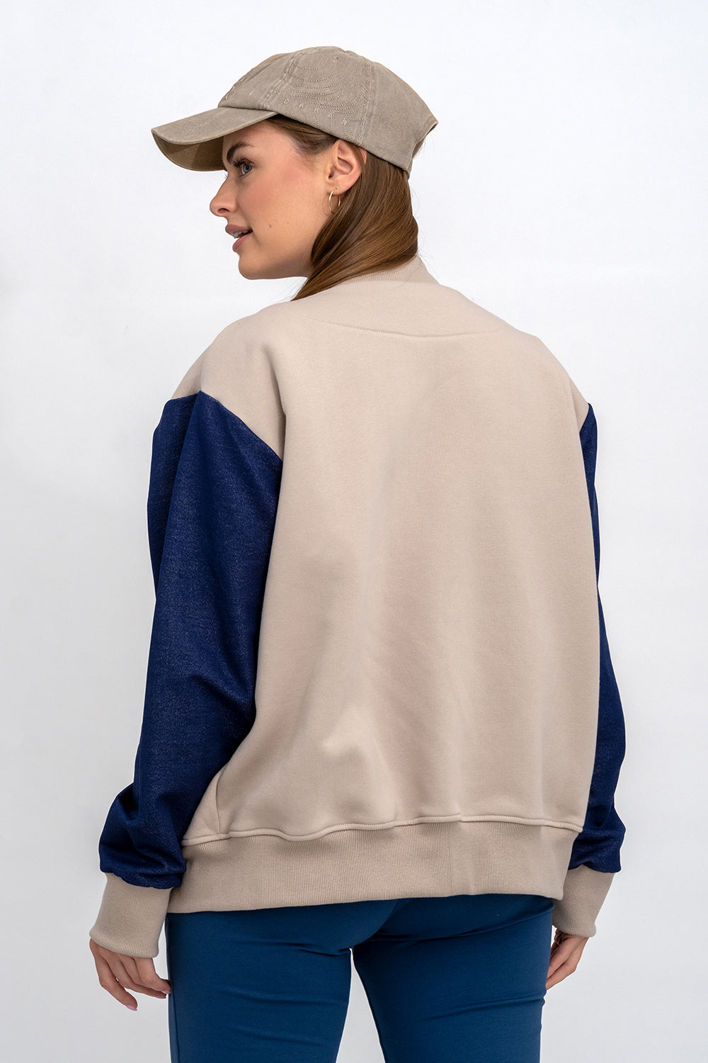 BEJSBOLÓWKA BEŻ/JEANS