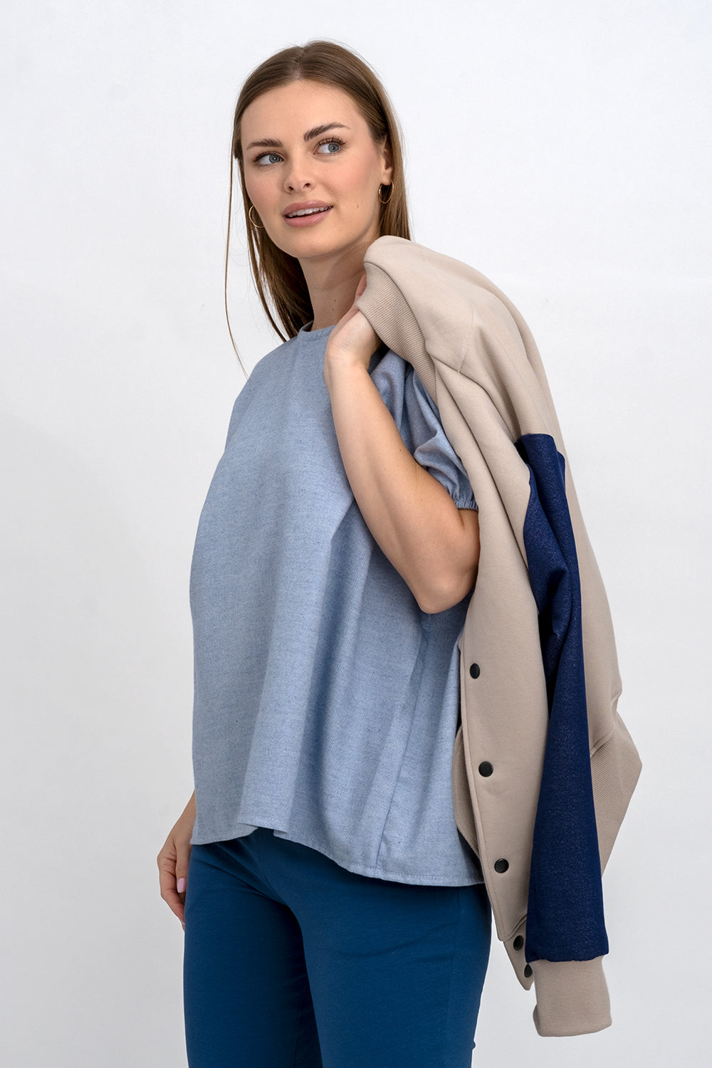 BEJSBOLÓWKA BEŻ/JEANS