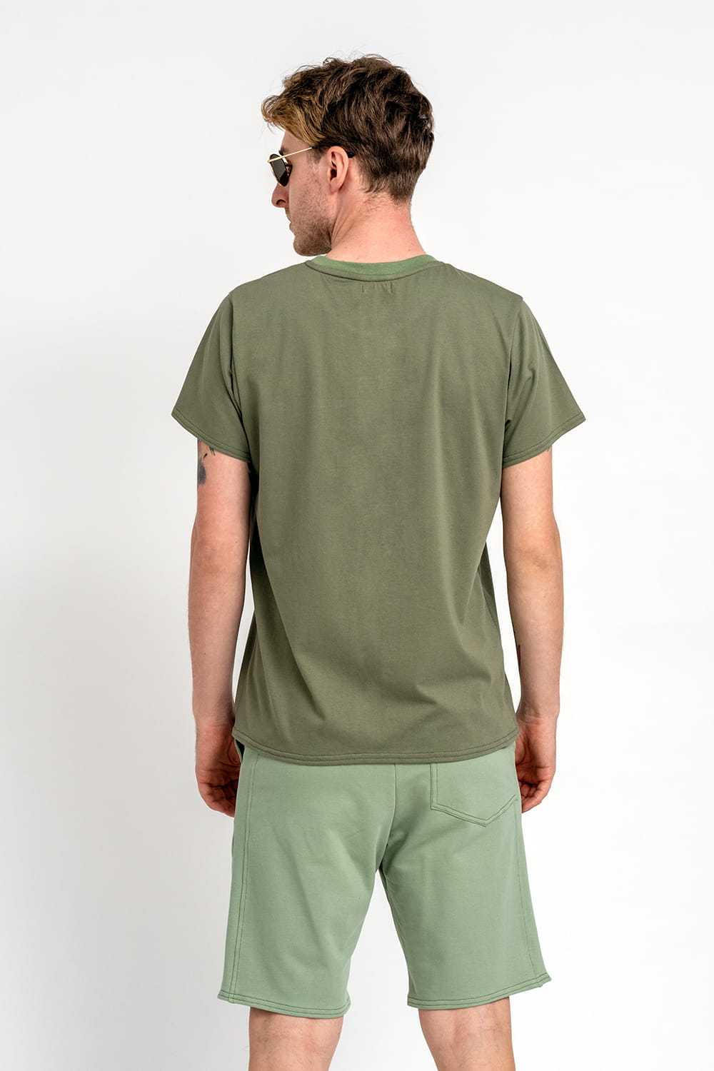 T-SHIRT MĘSKI GŁADKI Z KIESZONKĄ "WILLIAM" ZIELONY