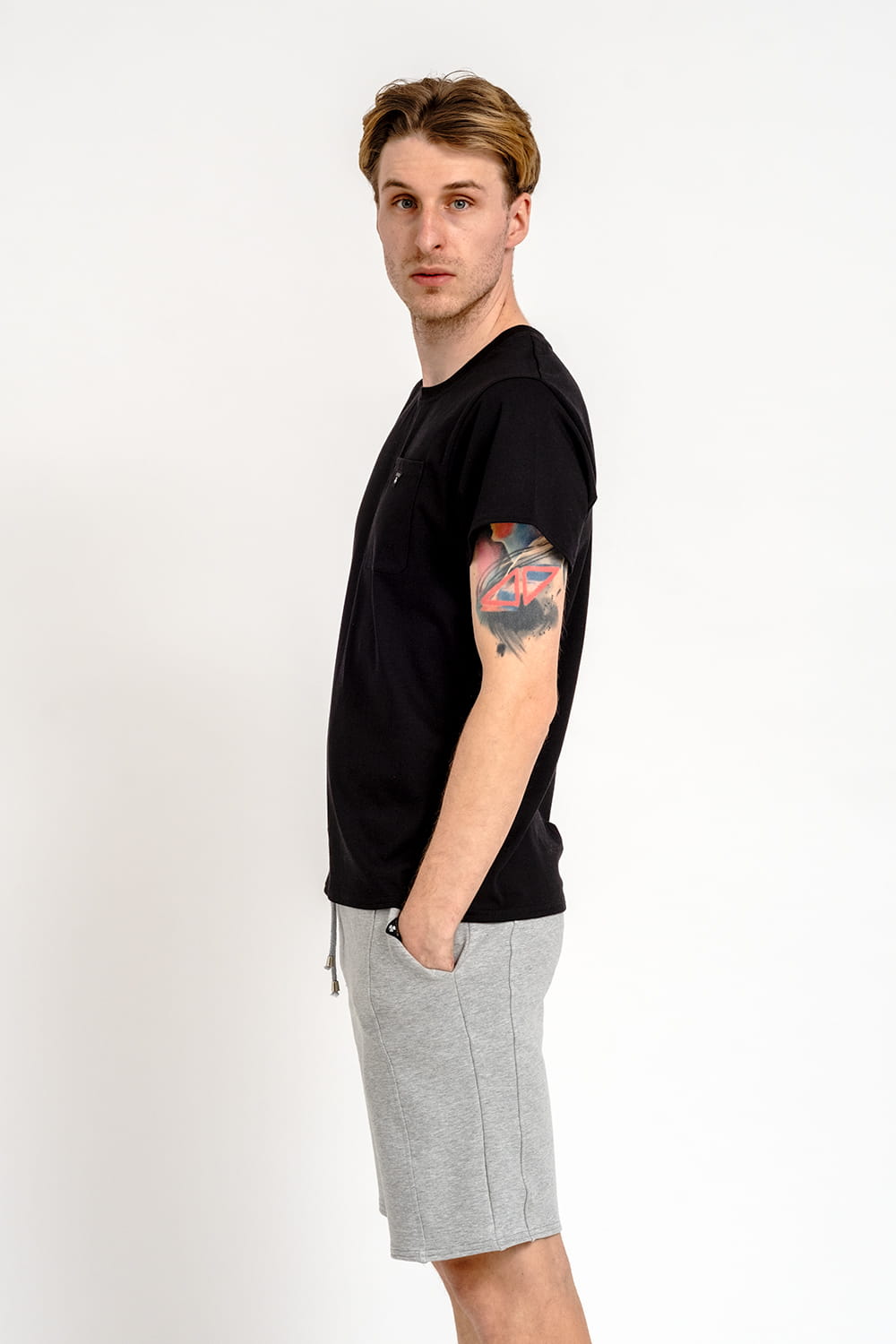 T SHIRT MĘSKI GŁADKI Z KIESZONKA "WILLIAM" CZARNY