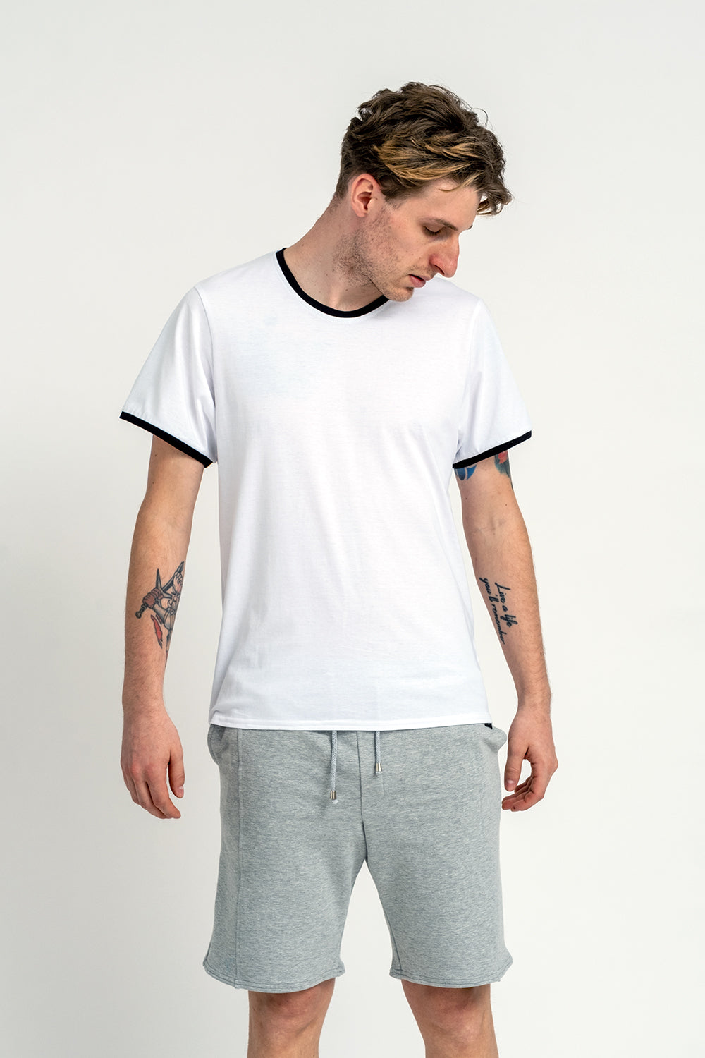T SHIRT MĘSKI BIAŁY ZE ŚCIĄGACZEM CZARNYM