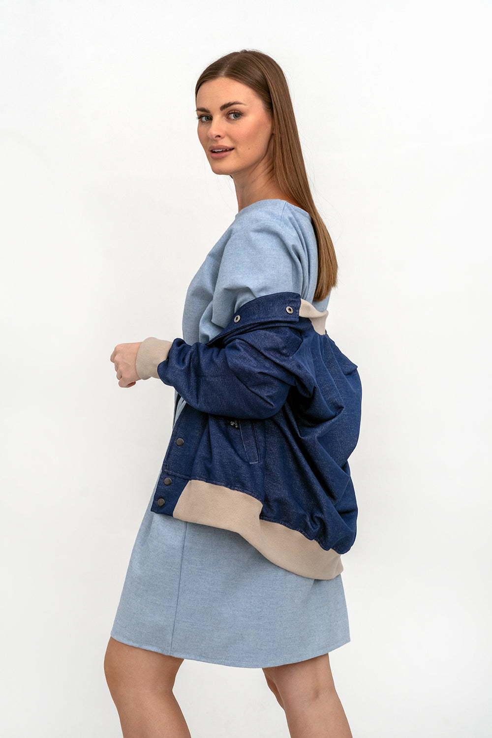 BEJSBOLÓWKA JEANS