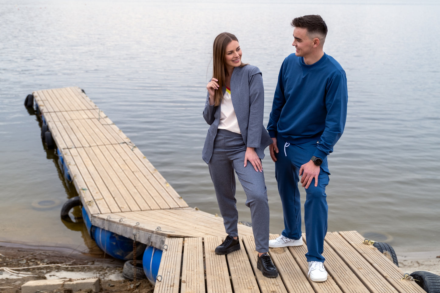 KOMPLET MARYNARKA+SPODNIE JEANS