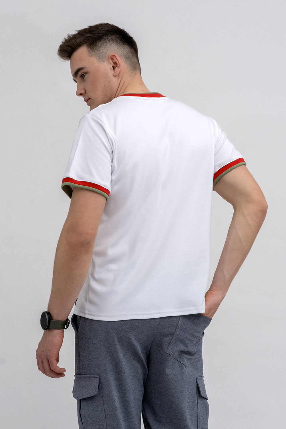 T SHIRT MĘSKI BIAŁY ZE ŚCIĄGACZEM SZAŁWIA/CZERWONYM
