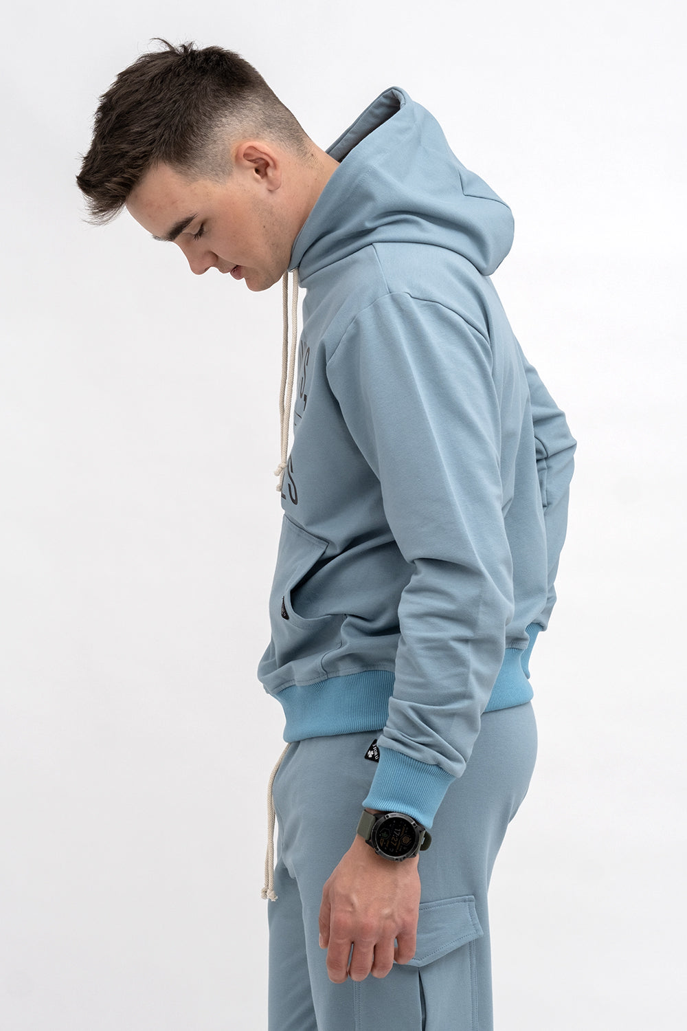 BLUZA Z KAPTUREM MĘSKA „No Limits No Excuses” NIEBIESKI