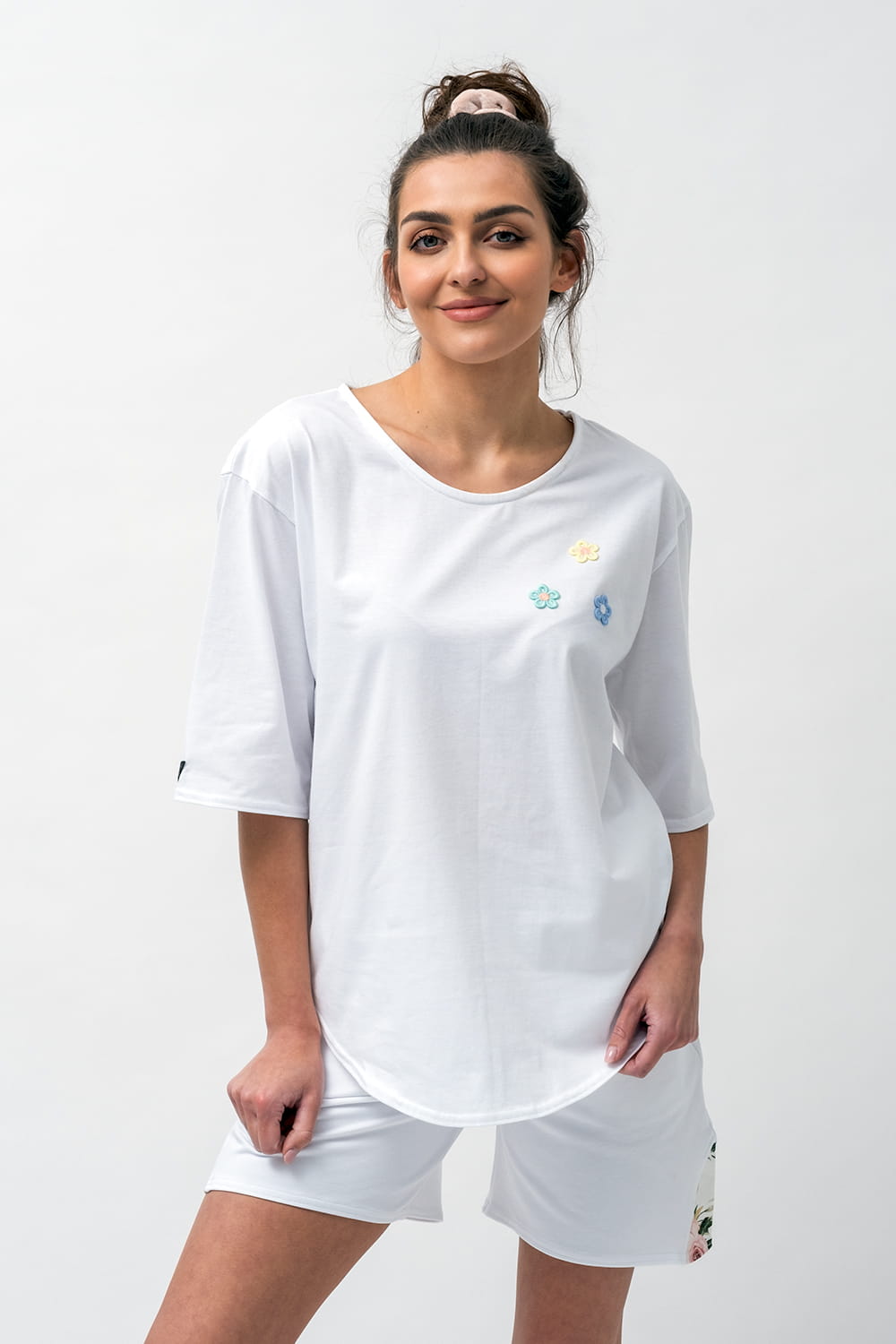 T SHIRT ASYMETRYCZNY DAMSKI "SHAKIRA" BIAŁA