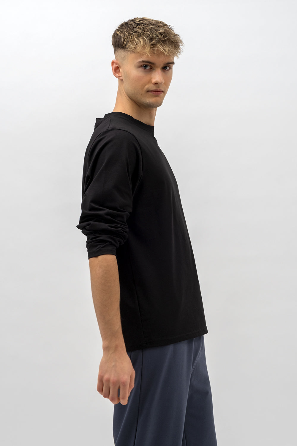 LONGSLEEVE ,,MELIK" CZARNY