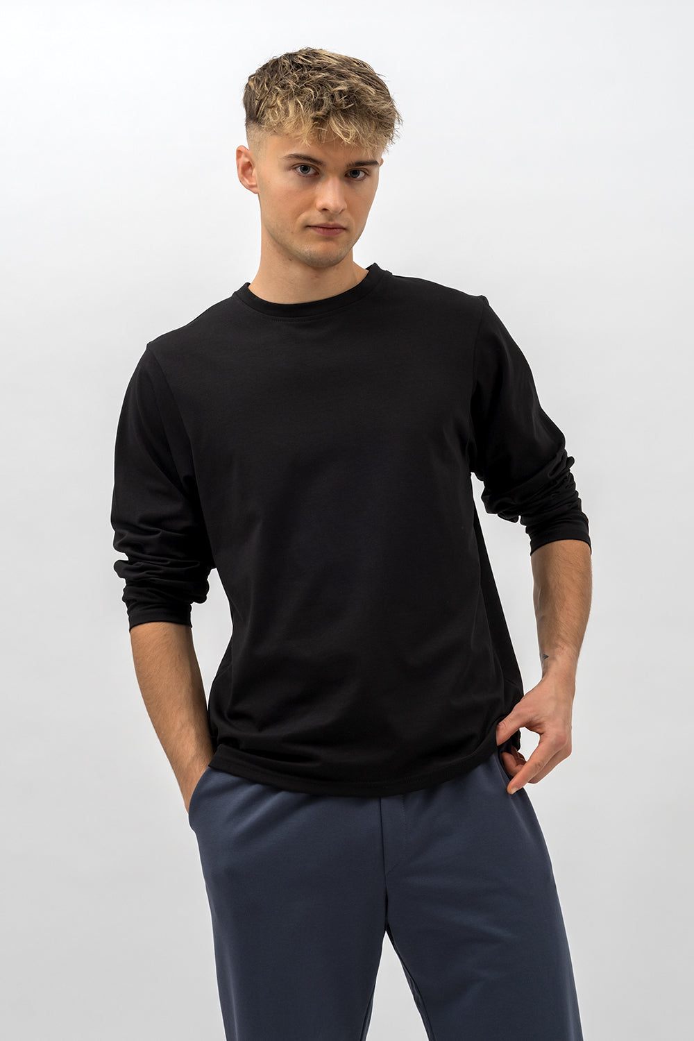 LONGSLEEVE ,,MELIK" CZARNY
