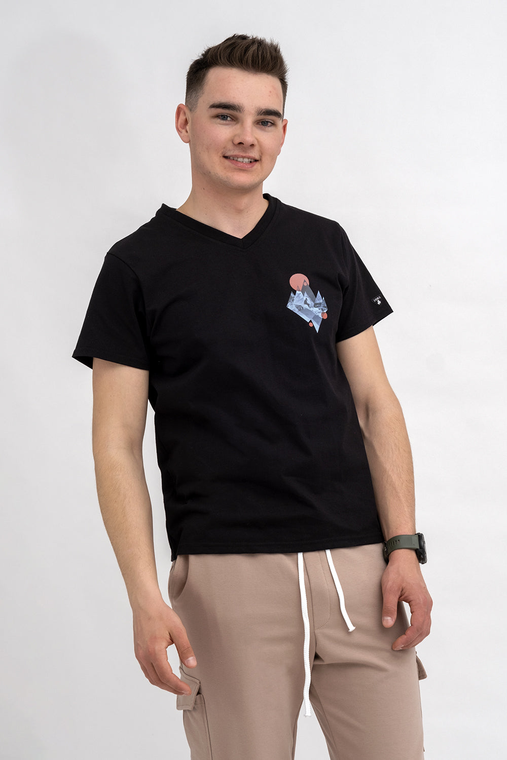T SHIRT MĘSKI CZARNY DO V Z NADRUKIEM