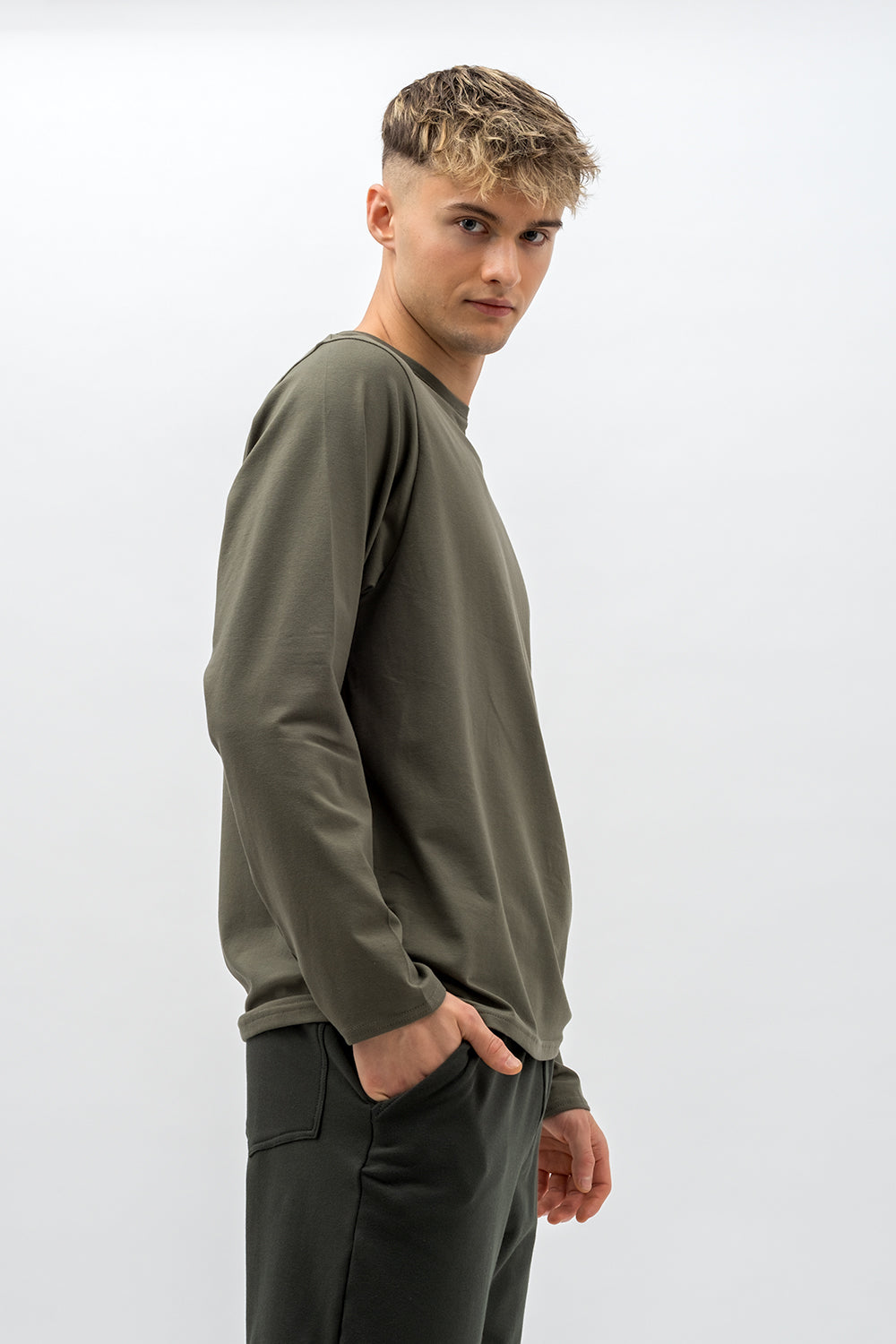LONGSLEEVE ,,MELIK" KHAKI
