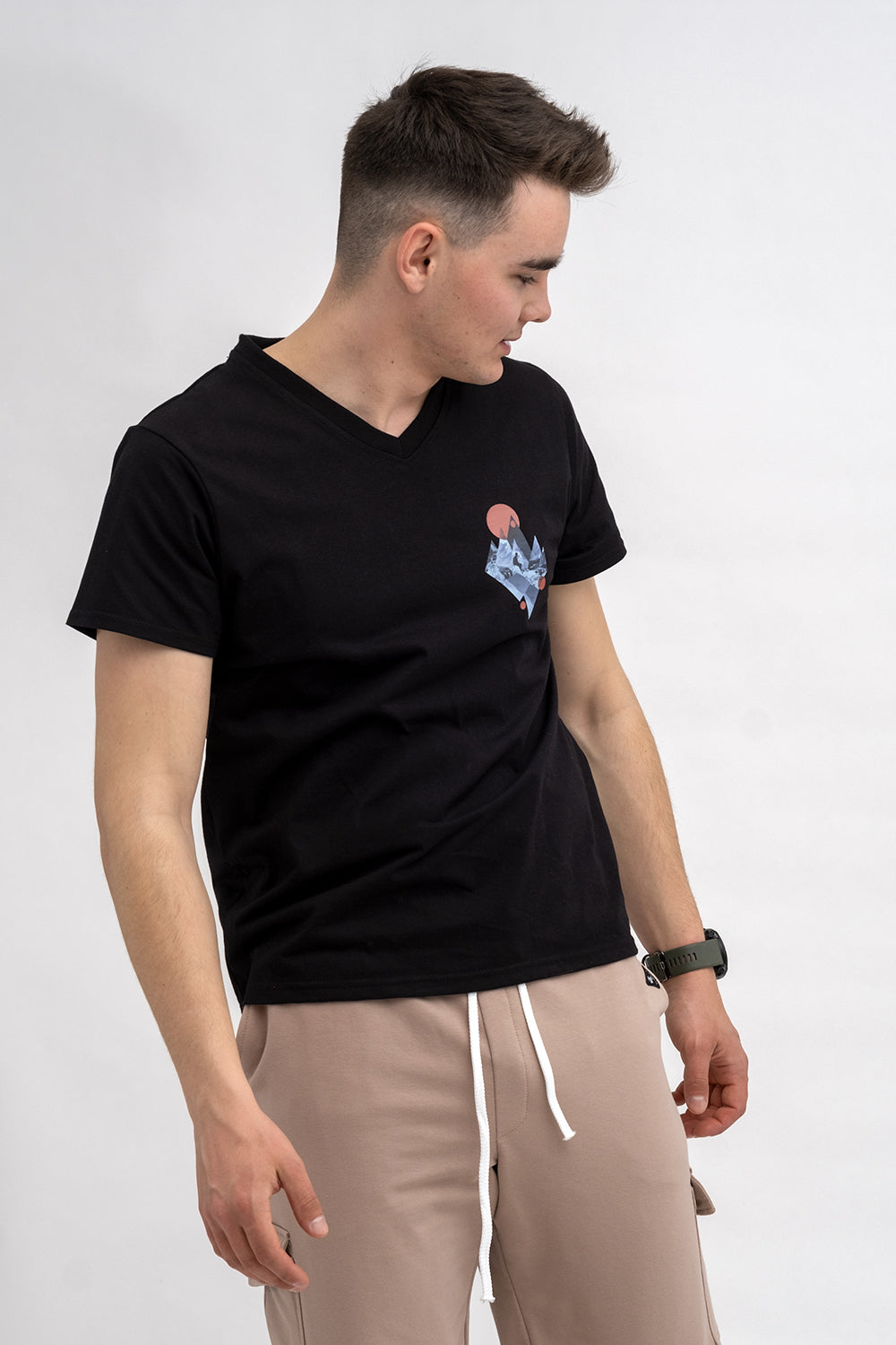 T SHIRT MĘSKI CZARNY DO V Z NADRUKIEM