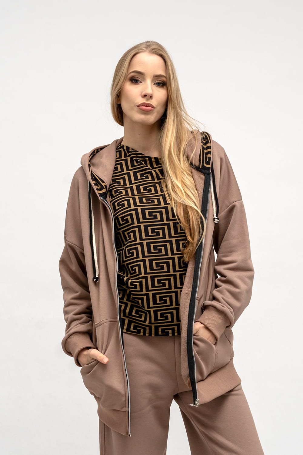 BLUZA NA ZAMEK ,,CINDI" BEŻOWA