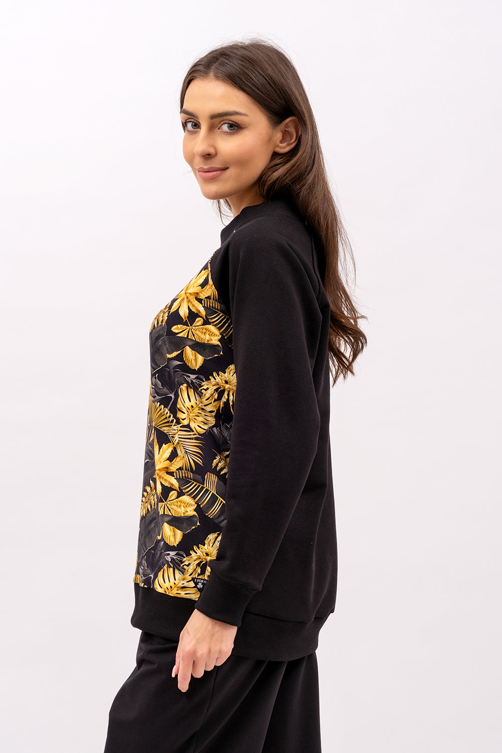 BLUZA BASIC RAGLAN ,,ZUHAL" CZARNA /W ZŁOTE LIŚCIE