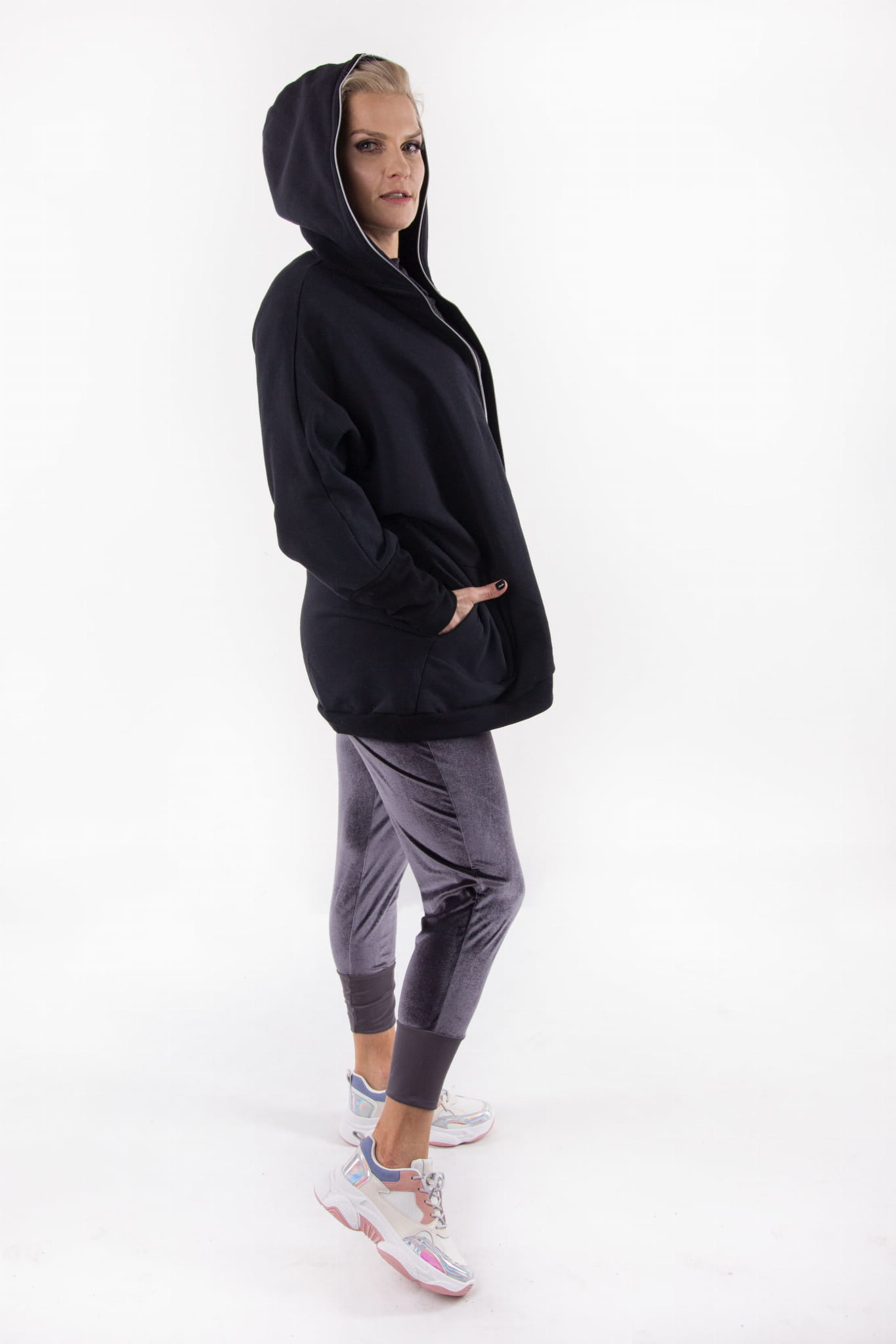 BLUZA NIETOPERZ NA ZAMEK CZARNA