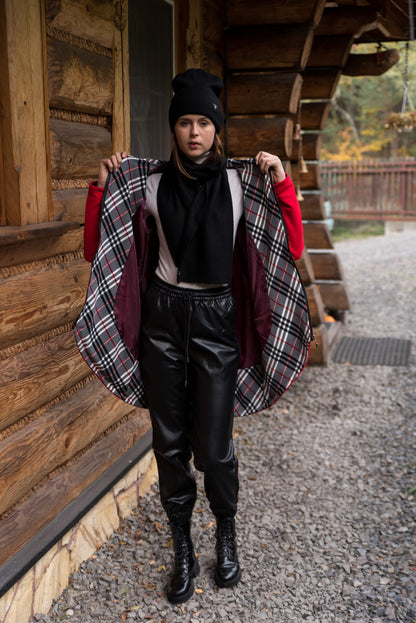 BLUZA -PŁASZCZ CZERWONA W ŚRODKU Z KRATĄ