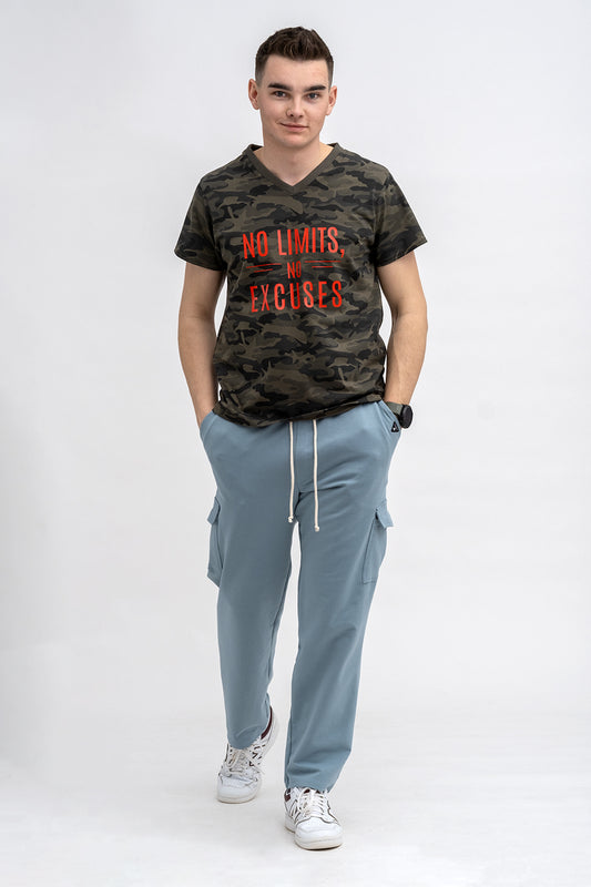 T SHIRT MĘSKI ZIELONY  MORO DO V  Z NADRUKIEM