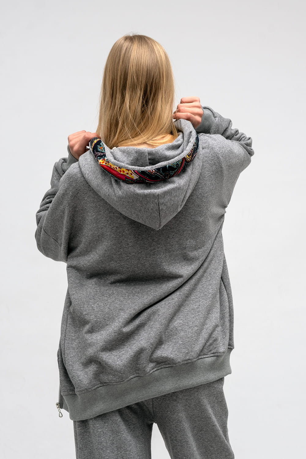 BLUZA NA ZAMEK "CINDI" SZARA