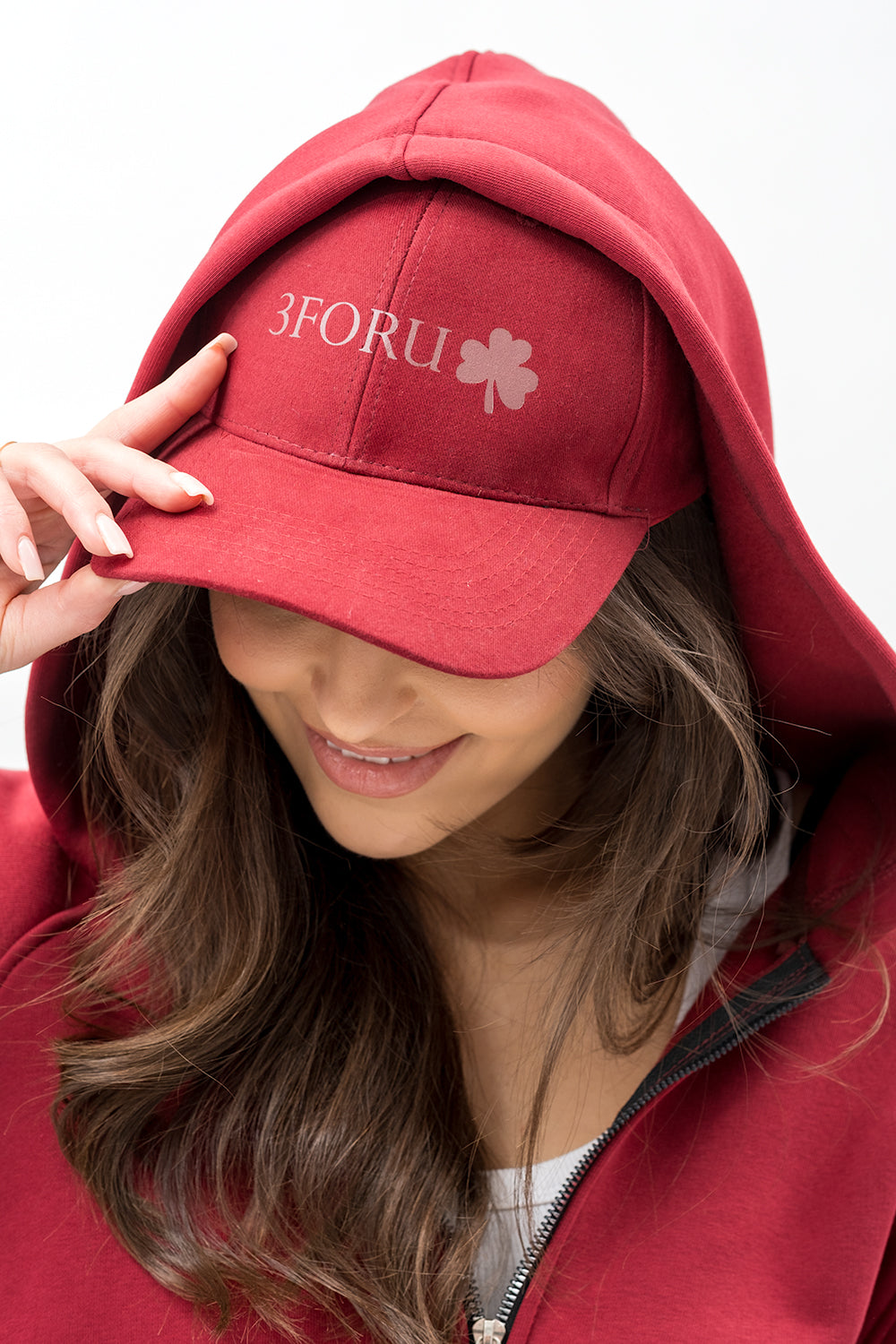 ,,CZAPKA Z DASZKIEM' 3FORU  BORDO