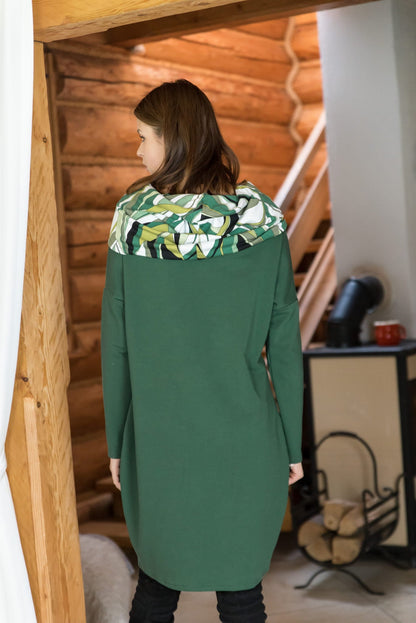 SUKIENKA Z KOMINEM WHY NOT OVERSIZE ZIELONA BUTELKA Z WZOREM