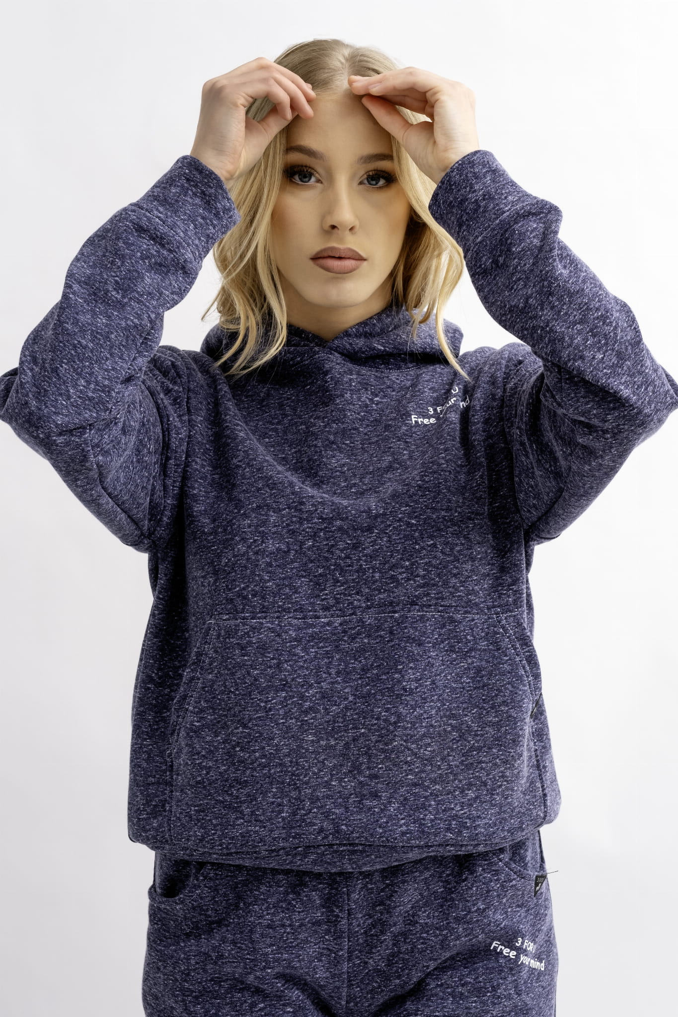 BLUZA Z KAPTUREM DAMSKA "AGA" GRANAT MELANŻ